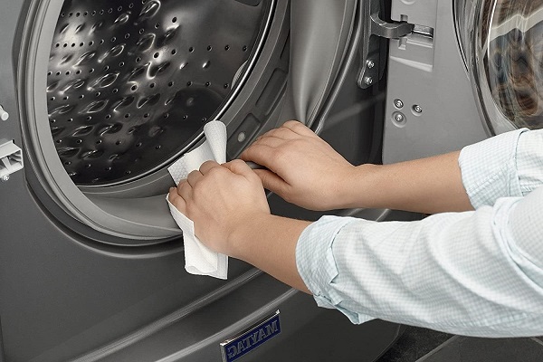 vệ sinh máy giặt thường xuyên