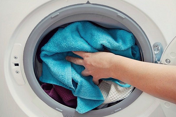 lỗi ue máy giặt mất tính năng vắt quần áo