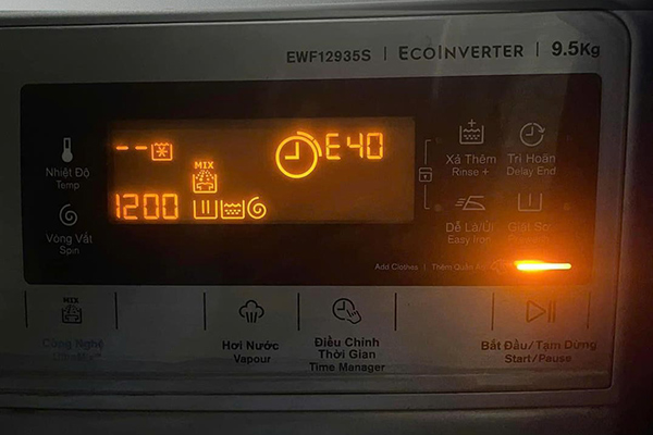 máy giặt electrolux lỗi e40