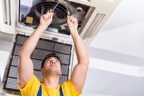 tại sao nên vệ sinh máy lạnh âm trần