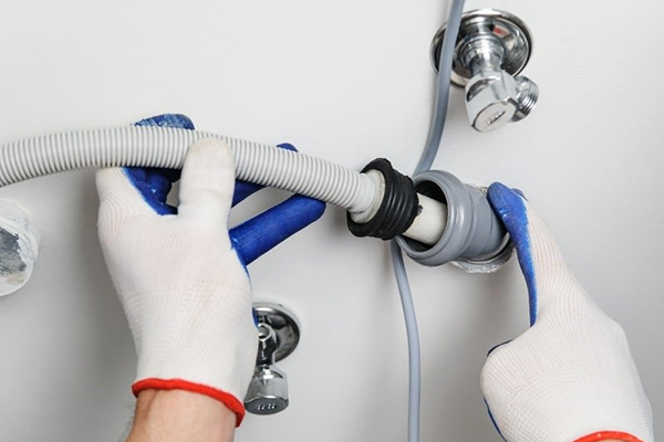 nối ống xả chung với đường ống thoát nước