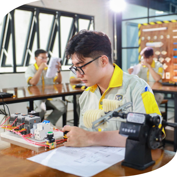 học viên lớp nghiệp vụ tư vấn giám sát mep